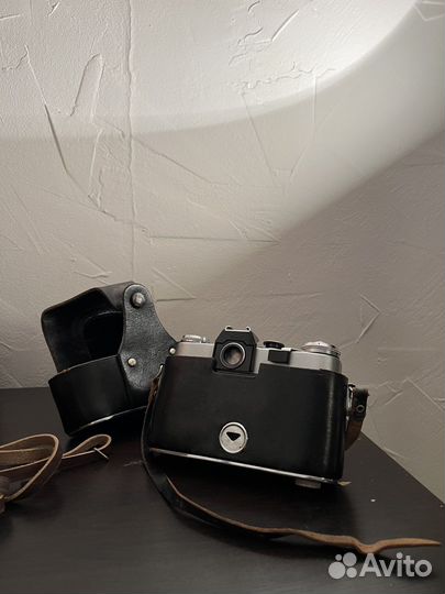 Плёночный фотоаппарат Zenit-B