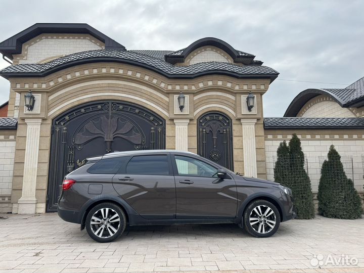 LADA Vesta Cross 1.8 AMT, 2018, 96 096 км