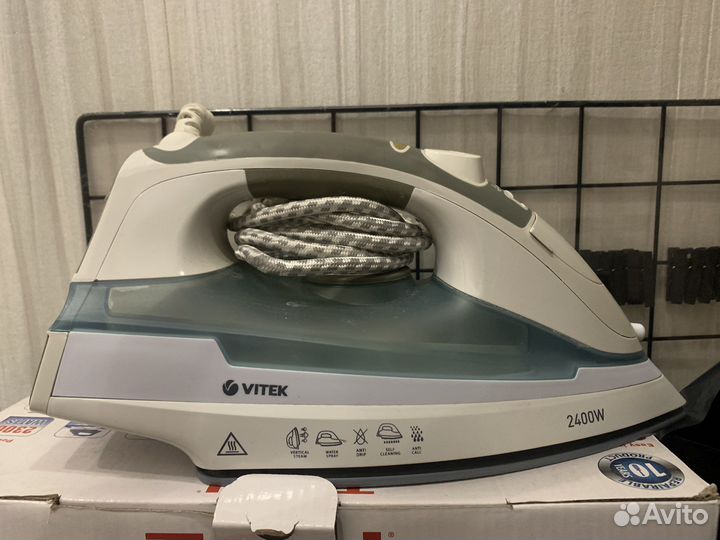 Утюг Vitek 1251 B