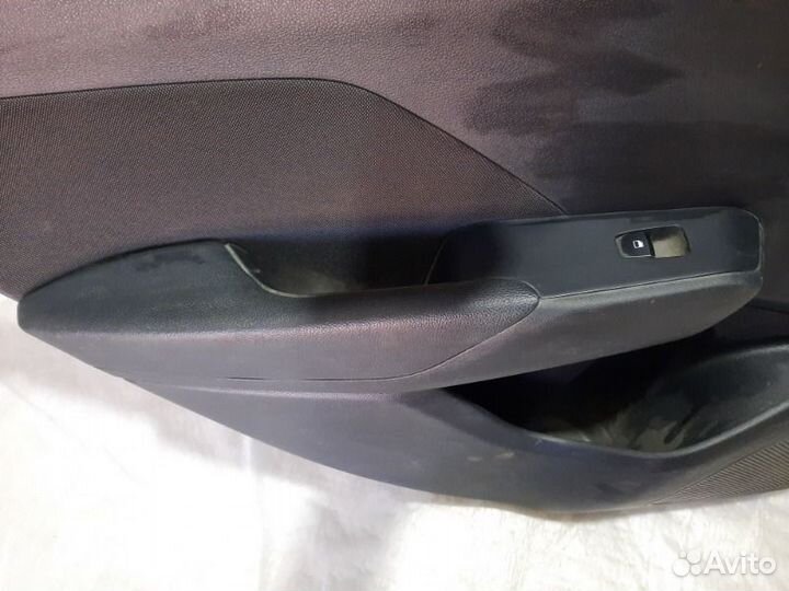 Обшивка двери задняя левая Hyundai Solaris 2