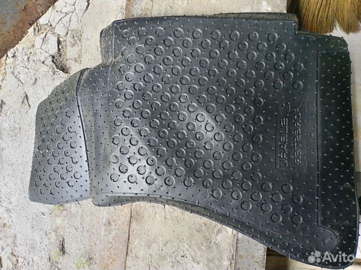 Передние коврики субару форестер 3