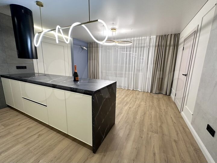 2-к. квартира, 74 м², 16/23 эт.