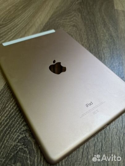 iPad 6 32 Gb (WiFi + cellular)