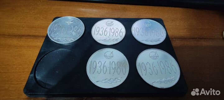 Настольные медали