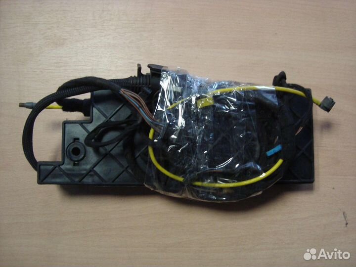 Механизм сматывания проводов крышки багажника W220