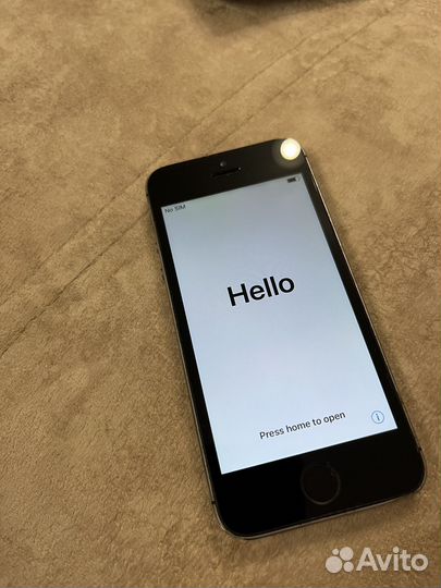 Телефон iPhone 5s