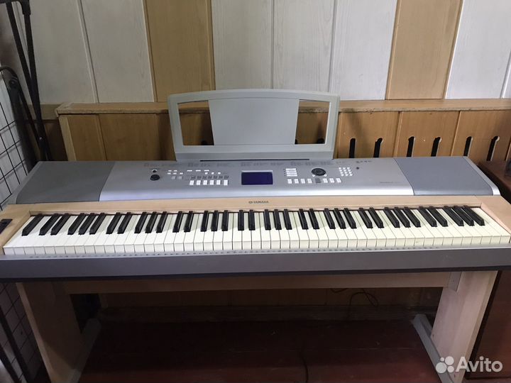 Синтезатор Yamaha DGX 620
