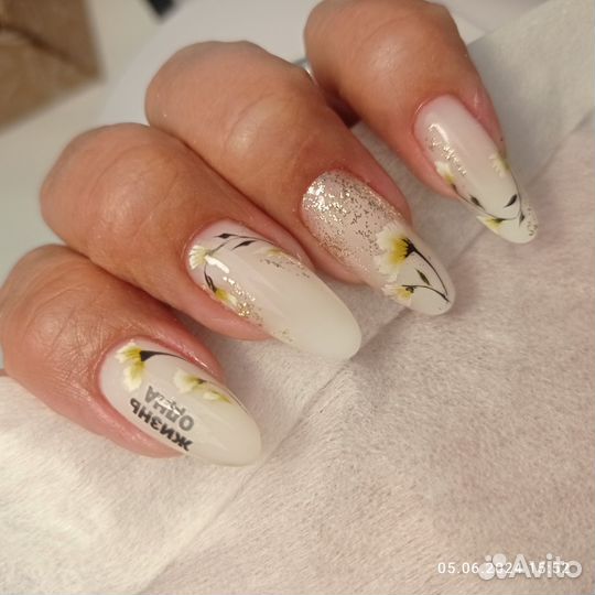 Маникюр, Педикюр, Наращивание в салоне красоты