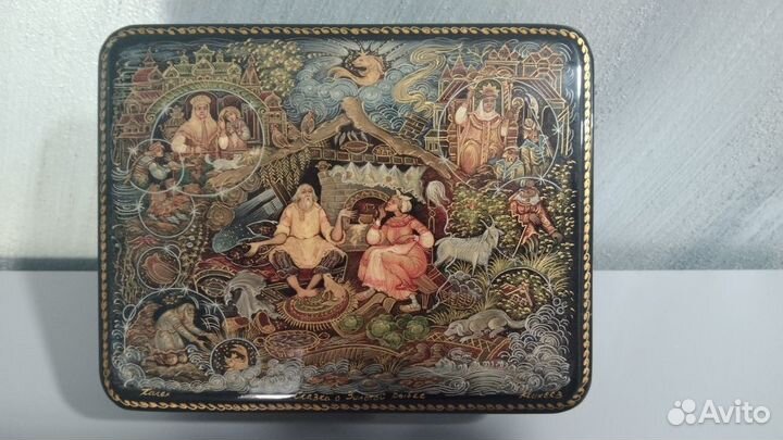 Лаковая шкатулка-миниатюра