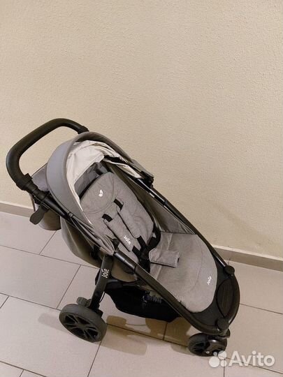 Прогулочная коляска joie litetrax 4