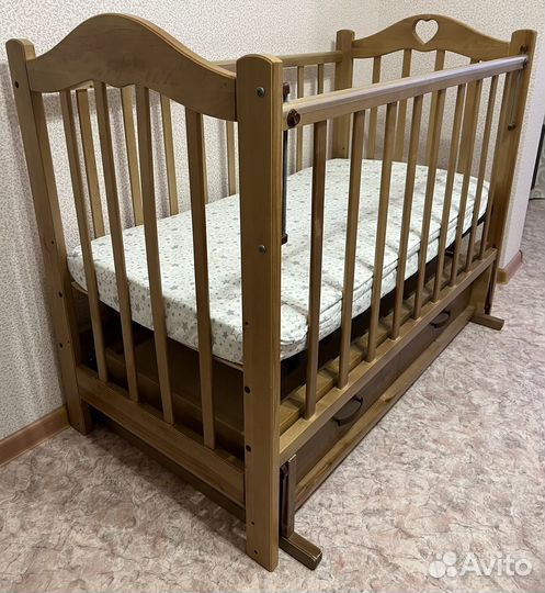 Детская кроватка
