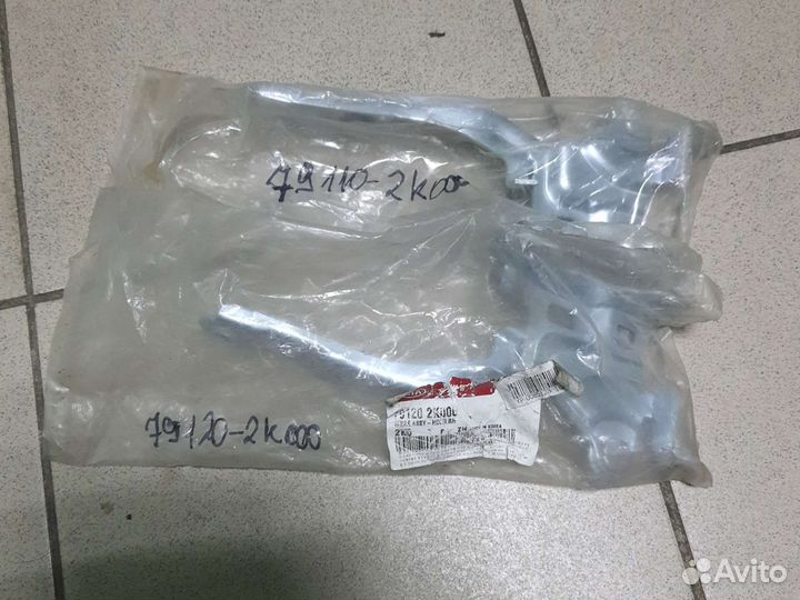 Петля капота (комплект 2шт) Киа Сол