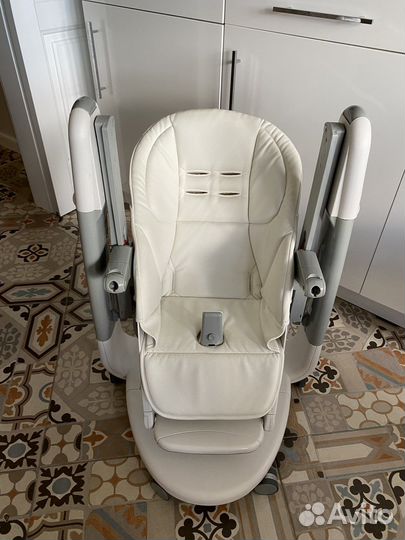 Стульчик для кормления Peg perego tatamia