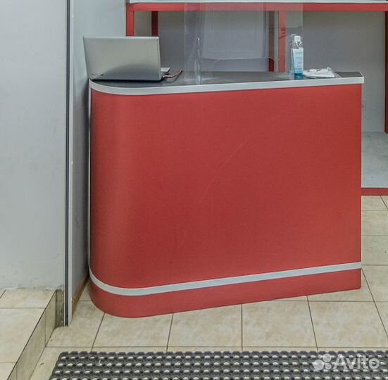 Стойка ресепшн