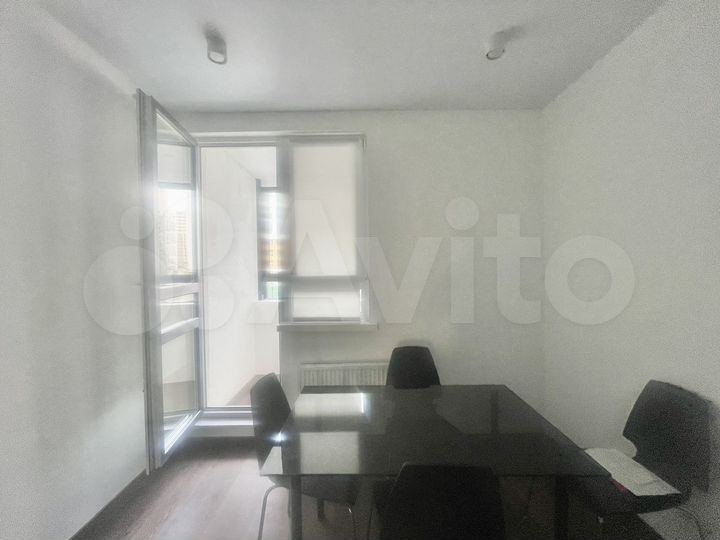 2-к. квартира, 65 м², 3/12 эт.