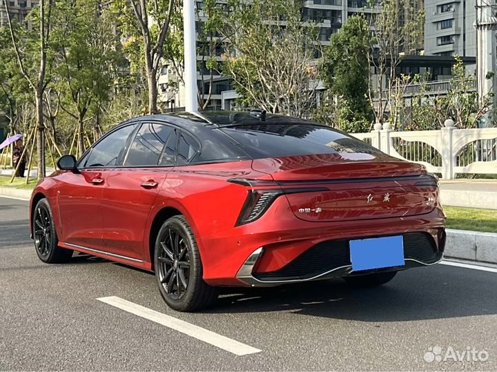 Hongqi H6 2.0 AT, 2023, 13 000 км