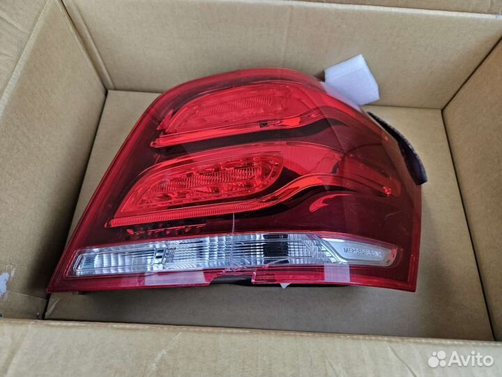 Фонарь задний GLK