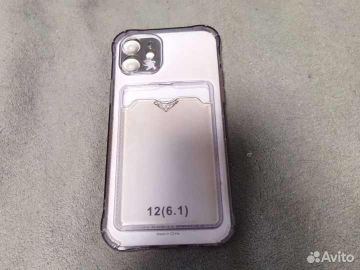 Чехол на iPhone 12