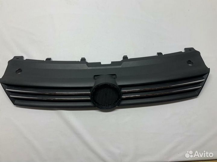 Решетка радиатора Volkswagen Polo 2010-2014