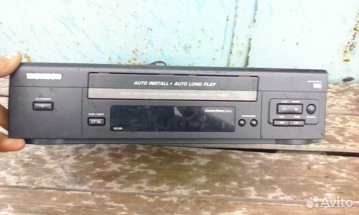 Видеомагнитофон