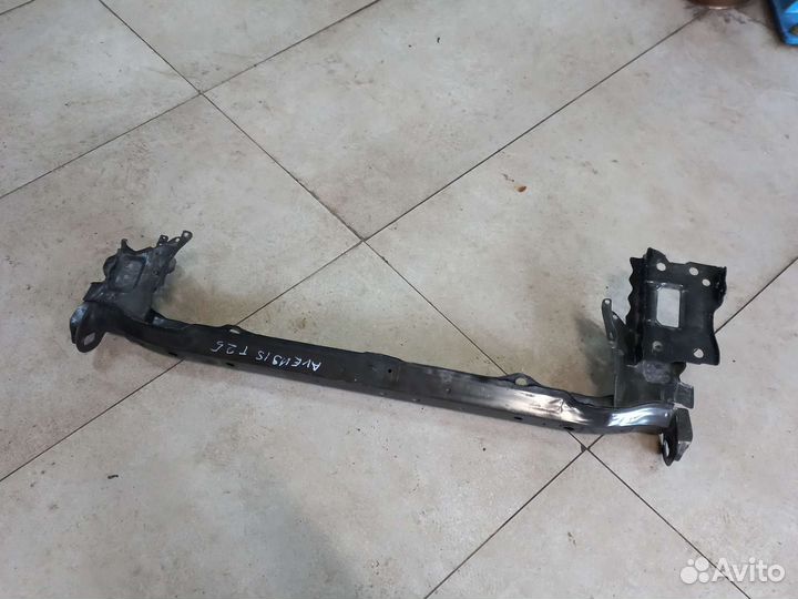 Нижняя часть телевизора Toyota avensis t25