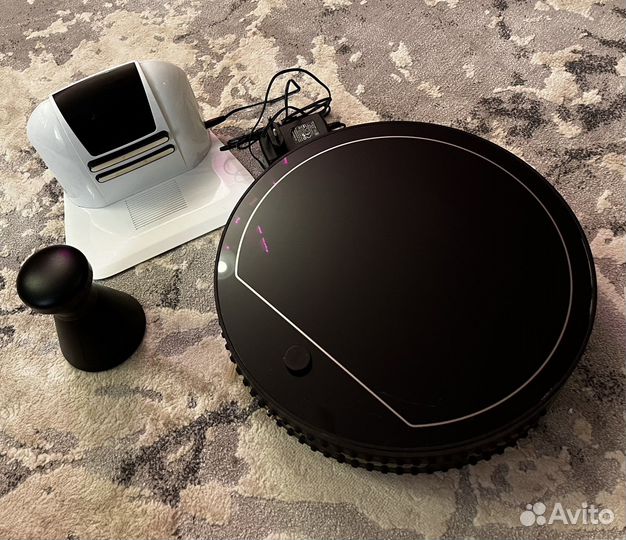 Робот-пылесос XR510F