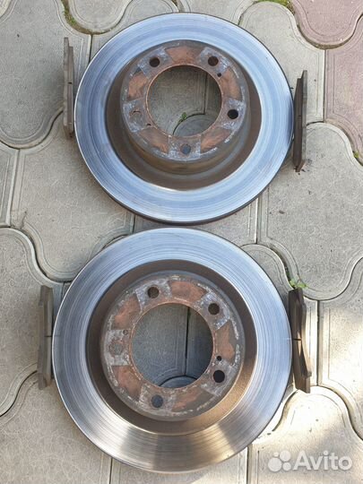 Тормозные диски и колодки lexus570 LC200 Tundra