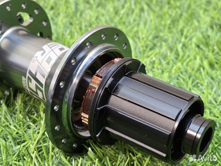 Комплект втулок Koozer 450 boost (цвет титан)