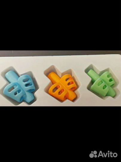 Тренажер для правильного держания ручки при письме