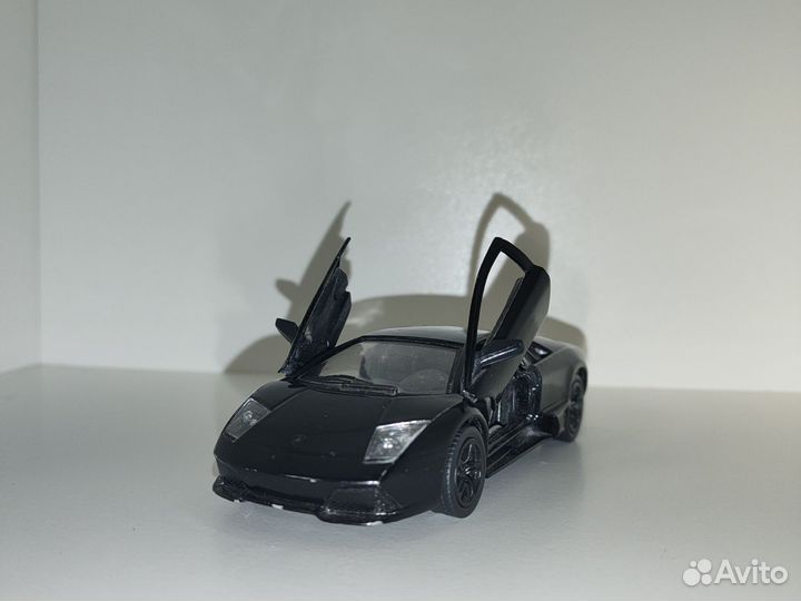 Модель автомобиля Lamborghini Murciélago LP640