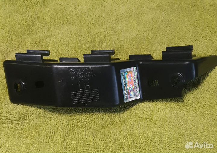 Крепление бампера GrandStarex 865554H000