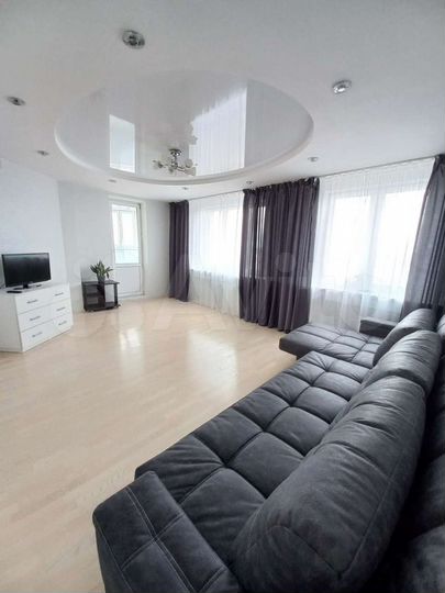 3-к. квартира, 90 м², 10/18 эт.