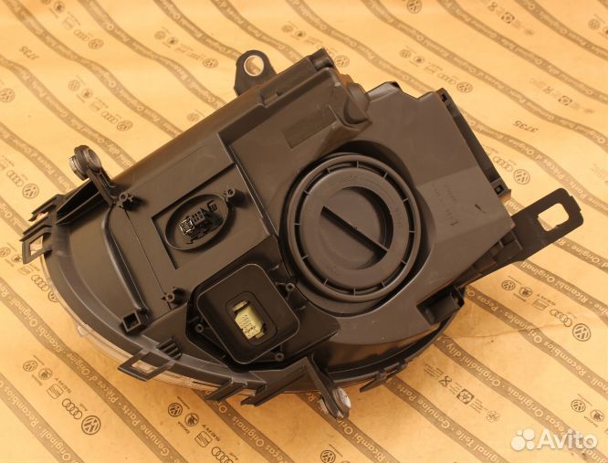 Фара правая mini cooper R55 R56 06-13 BI-xenon