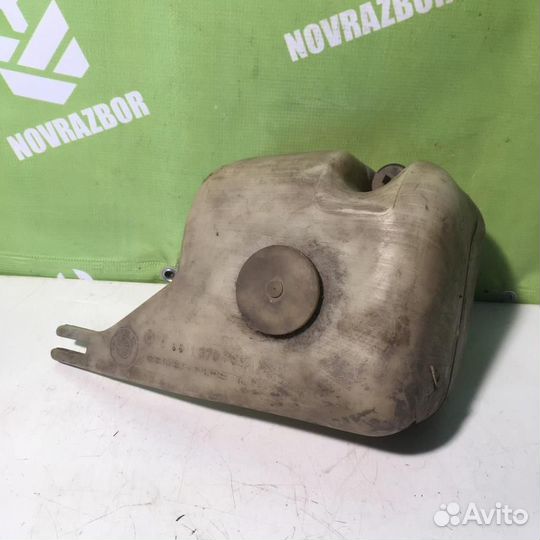Бачок омывателя лобового стекла бмв Е30