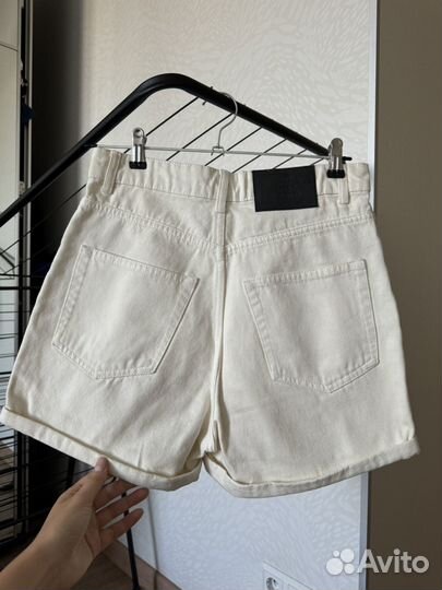 Шорты джинсовые