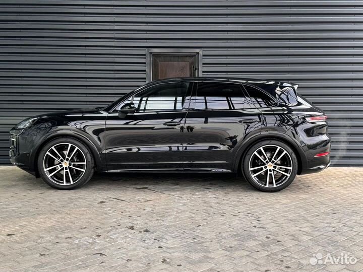 Porsche Cayenne 3.0 AT, 2024