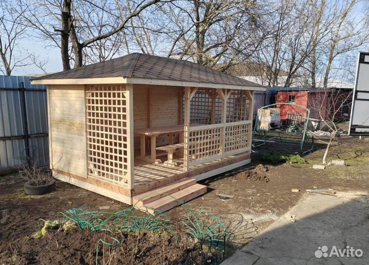 Беседка из дерева