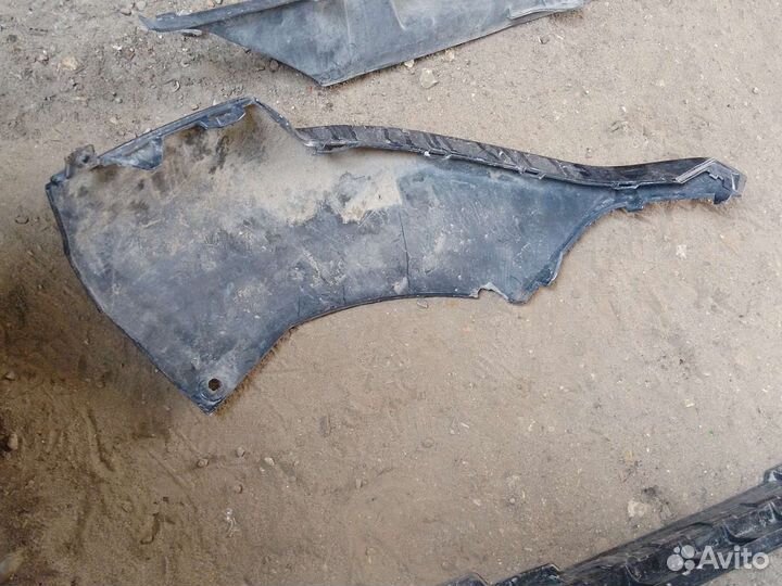 Накладка бампера Audi Q7 передняя левая