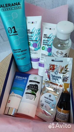 Набор косметики любая коробочка новая