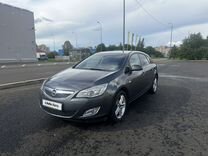 Opel Astra 1.6 AT, 2012, 133 000 км, с пробегом, цена 850 000 руб.