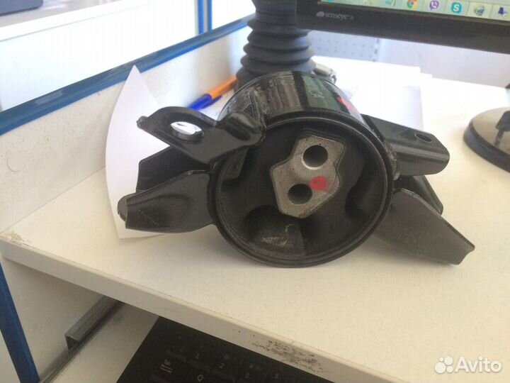 Опора двигателя левая Rio III, Solaris I AT