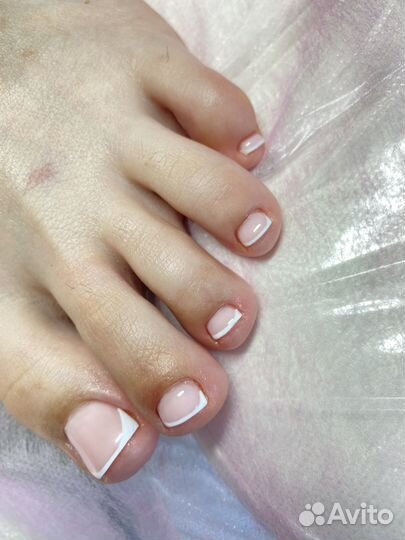 Маникюр, педикюр