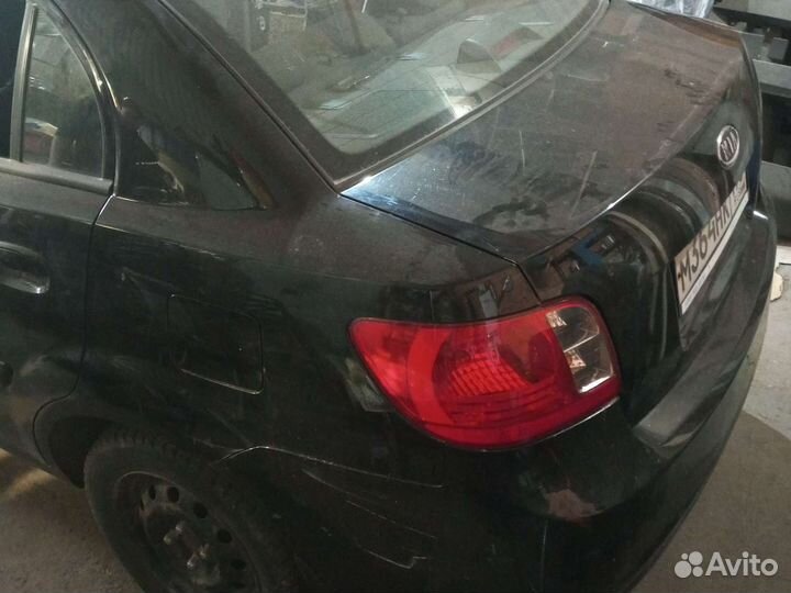 Задняя левая kia rio 2