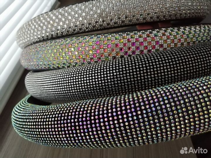 Авто аксессуары в стразах. оплетки, рамки и тд