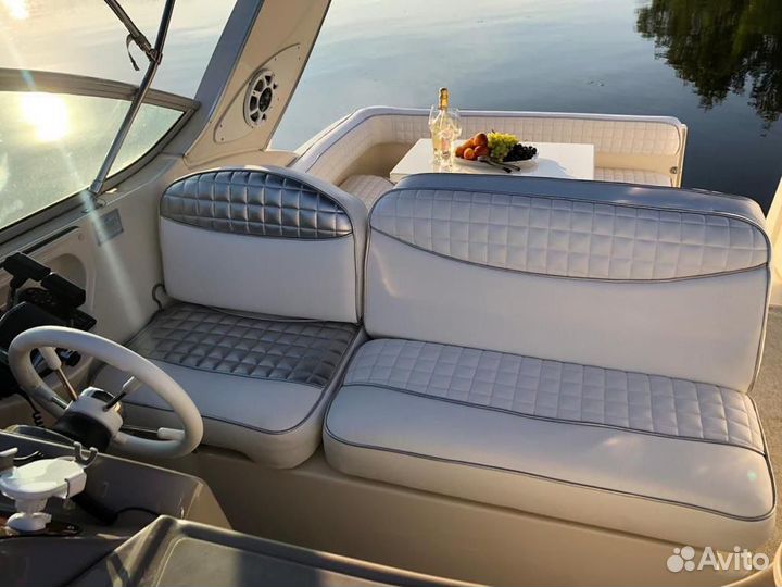 Аренда белоснежной круизной яхты 9,5 метров