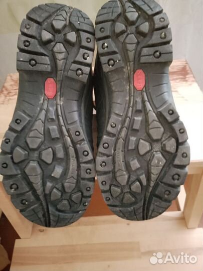 Кроссовки зимние женские