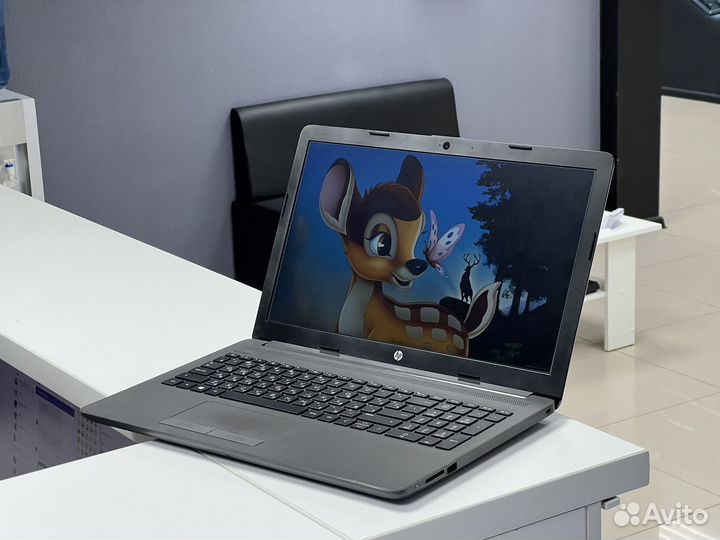 Отличный ноутбук HP Laptop на гарантии