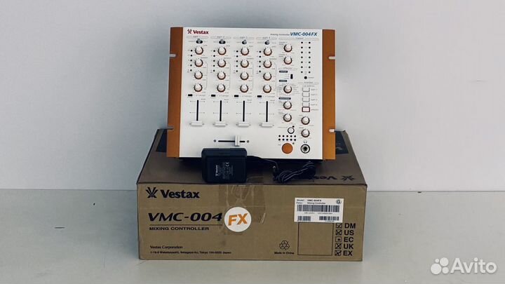 Vestax VMC-004FX микшер (белый)