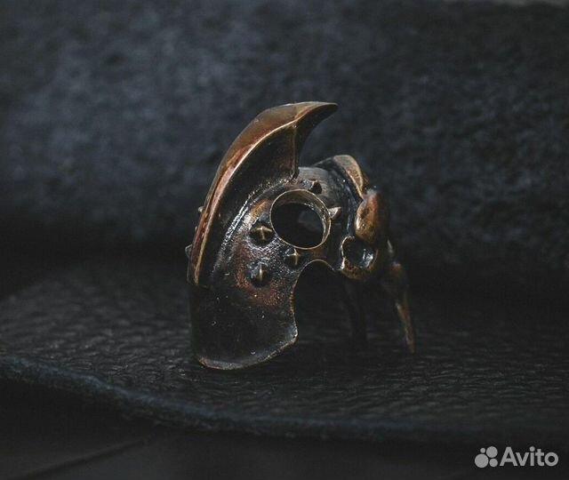 Бусина Темляк Брелок Шлем Максимус Гладиатор Фильм