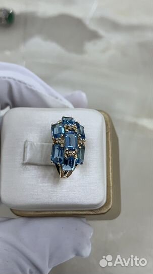 Золотое кольцо с нат топазом